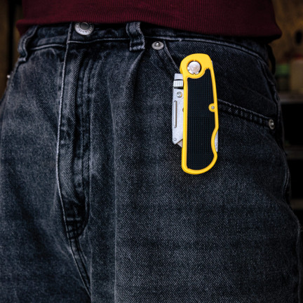 7398 TAPECIAK NÓŻ SKŁADANY TAPICERSKI + 5 OSTRZY 18 mm MEGA OSTRY