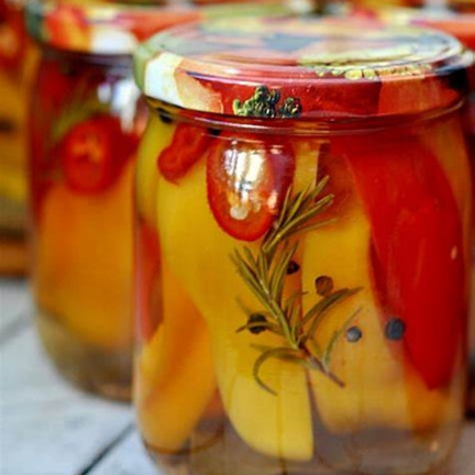 PAC500/82 SŁOIK SŁOIKI SZKLANE 500 ml na PRZETWORY OGÓRKI MIÓD NALEWKI SOSY FI82