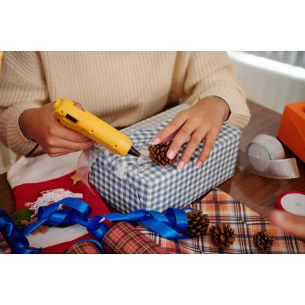 MB-13061 KLEJ DO PISTOLETU NA GORĄCO Z BROKATEM 10sztuk 7MM