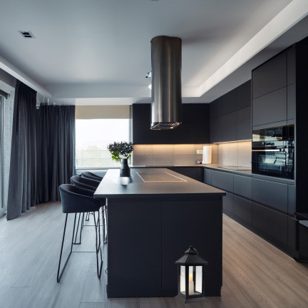 Latarnia lampion led, czarny, na baterie, ciepłe światło, imituje płomień, z rączką, wysokość 17cm