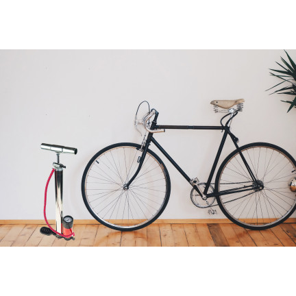 TG63646 POMPKA STOJĄCA Z MANOMETREM NOŻNA SAMOCHODOWA METALOWA