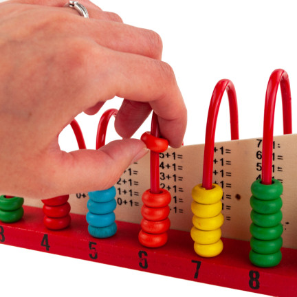 TG67018 LICZYDŁO DO NAUKI LICZENIA TRADYCYJE KORALIKI DREWNIANE MONTESSORI