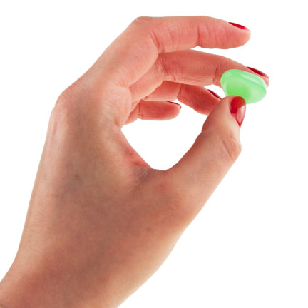 TG67713-3 KAMIENIE ŚWIECĄCE FLUORESCENCYJNE KAMYKI 100SZT ZIELONE