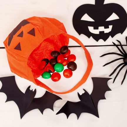 Koszyk na cukierki, torebka na słodycze, pomarańczowa, wzór dyni, z rączką, dekoracja Halloween, 30x17x17 cm