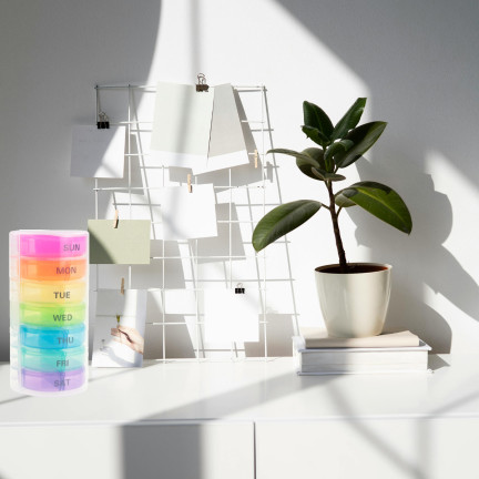 TG71402 POJEMNIK KASETKA NA LEKI TABLETKI PUDEŁKO ORGANIZER 7 DNI TYDZIEŃ DZIEŃ NOC 14 PRZEGRÓDEK