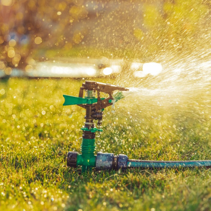 WIL4615 ZRASZACZ OGRODOWY PULSACYJNY spryskiwacz WBIJANY DO WĘŻA szybkozłączka 360°