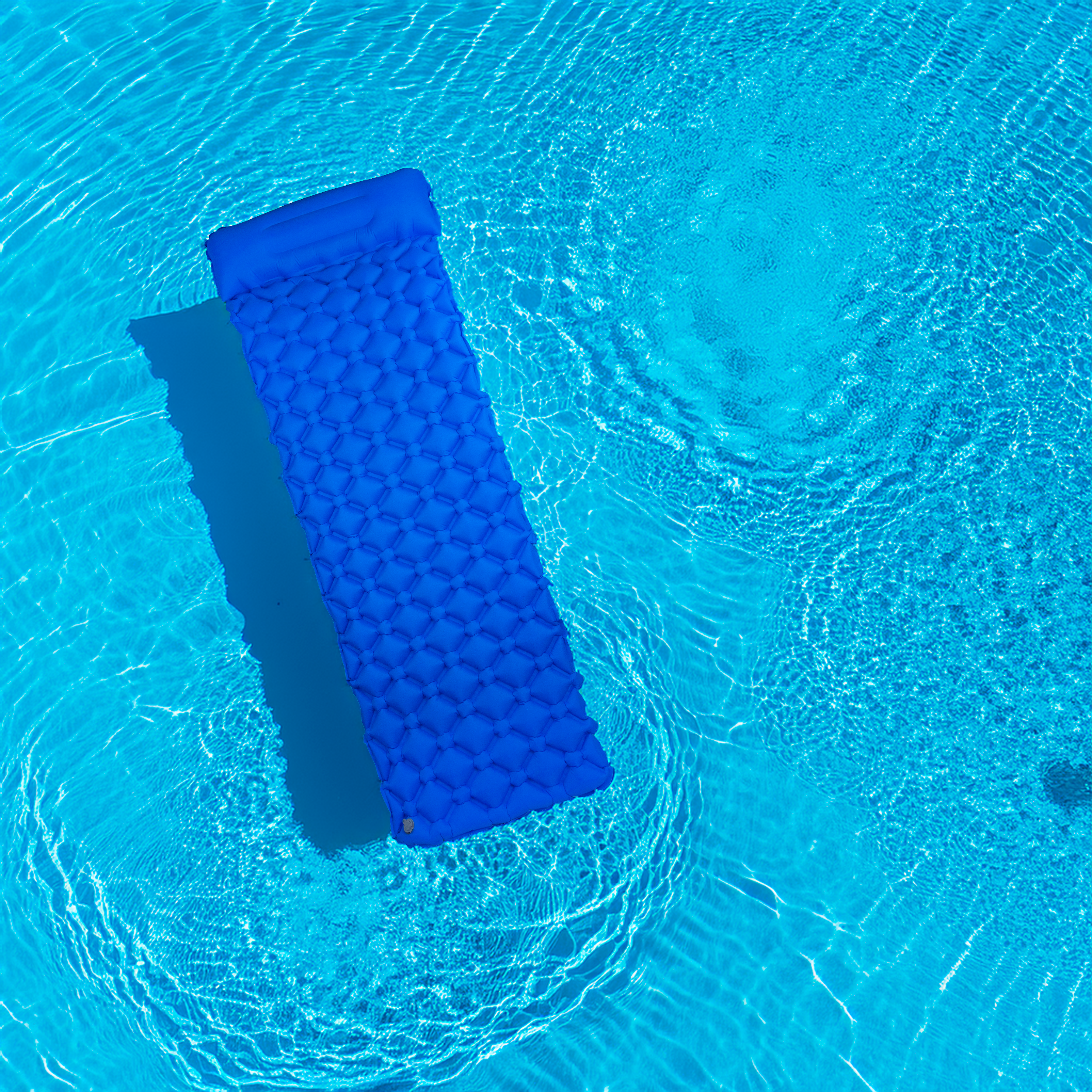 IM001 MATERAC DMUCHANY Z POKROWCEM